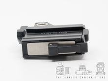 Afbeelding in Gallery-weergave laden, Hasselblad tripod quick coupling S | BOXED
