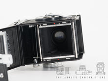 Afbeelding in Gallery-weergave laden, Yashica-Mat
