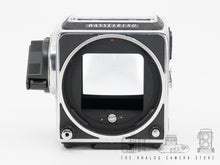 Load image into Gallery viewer, Soon for sale | Hasselblad 503CXi + CF 60mm 3.5 + A12
