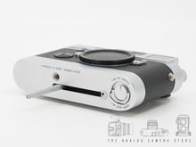Load image into Gallery viewer, Leica MP 0.85 + Leicavit M | MINT
