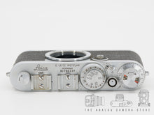 Load image into Gallery viewer, Leica IF, READ
