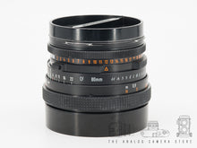 Load image into Gallery viewer, Hasselblad Carl Zeiss Planar CF 80mm 2.8 | READ
