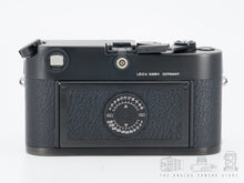 Afbeelding in Gallery-weergave laden, Leica M6 classic black 0.72
