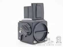 Load image into Gallery viewer, Hasselblad 2000FCW
