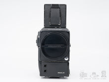 Load image into Gallery viewer, Hasselblad 500 EL/M
