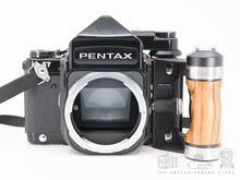 Afbeelding in Gallery-weergave laden, Pentax 67
