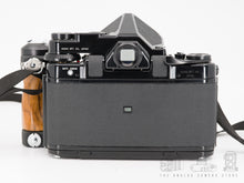 Afbeelding in Gallery-weergave laden, Pentax 67

