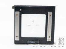Afbeelding in Gallery-weergave laden, Hasselblad Focusing Screen Adapter
