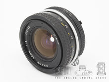 Afbeelding in Gallery-weergave laden, Nikon Nikkor 20mm 4.0 Ai
