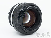 Afbeelding in Gallery-weergave laden, Nikon Nikkor 55mm 1.2 Ai
