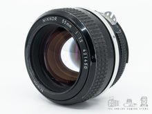 Afbeelding in Gallery-weergave laden, Nikon Nikkor 55mm 1.2 Ai
