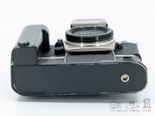Afbeelding in Gallery-weergave laden, Nikon F3/T HP Champagne + MD-4 Motordrive
