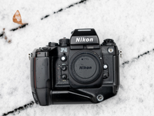 Load image into Gallery viewer, Nikon F4
