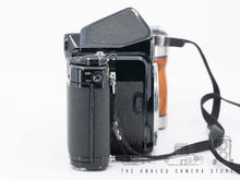 Afbeelding in Gallery-weergave laden, Pentax 6X7 | CLA
